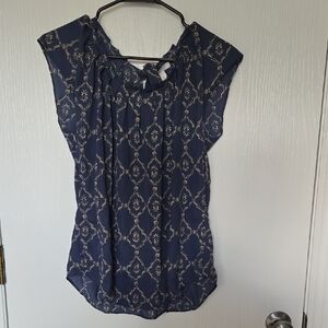 LC Lauren Conrad | Navy and Cream Patterned Blouse